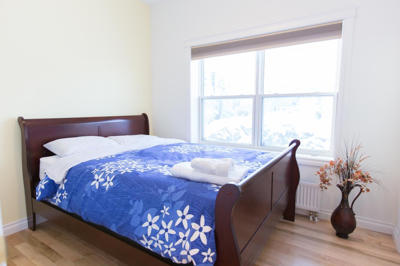 Aurora Deluxe Guest House Yellowknife Esterno foto
