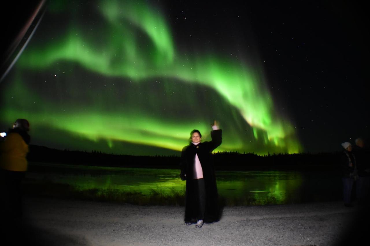 Aurora Deluxe Guest House Yellowknife Esterno foto