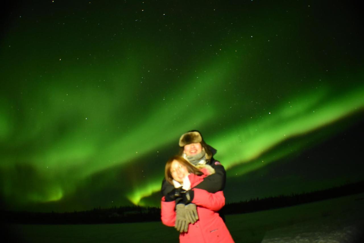 Aurora Deluxe Guest House Yellowknife Esterno foto