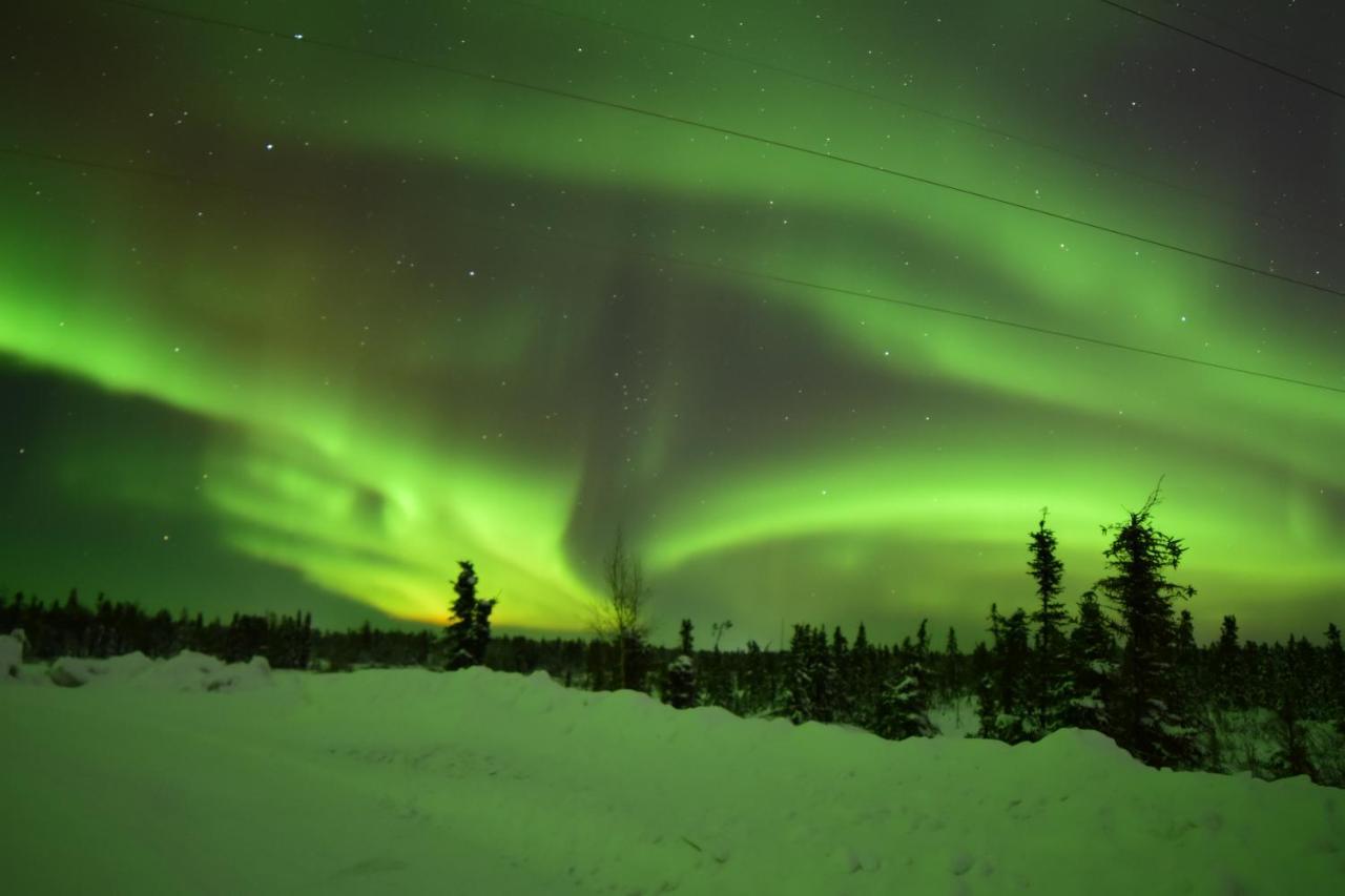 Aurora Deluxe Guest House Yellowknife Esterno foto