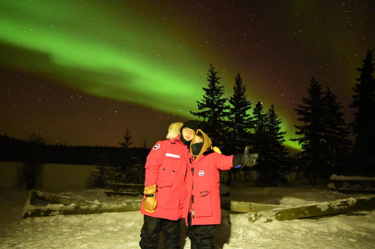 Aurora Deluxe Guest House Yellowknife Esterno foto